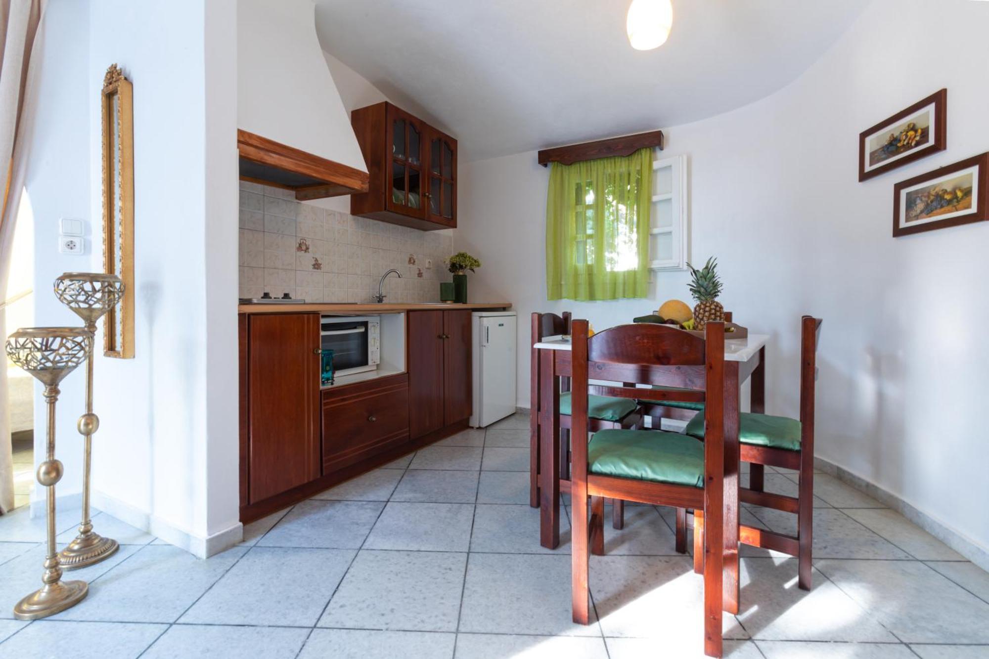 Sunrock Suites Sztelída Kültér fotó